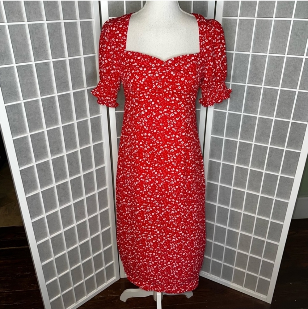 Red Floral Midi Dress with Sweetheart Neckline